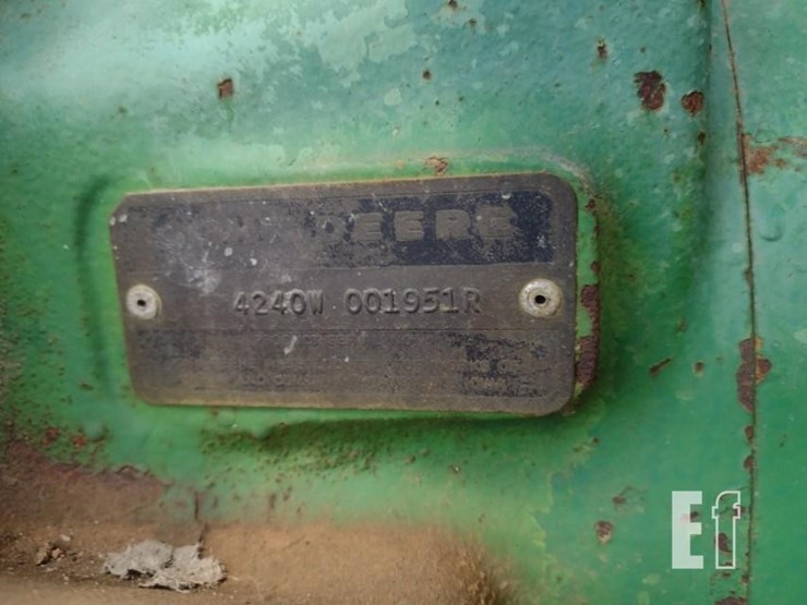 john-deere-4240-image-5