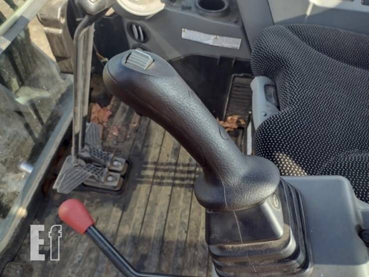 2023-bobcat-e60-image-11