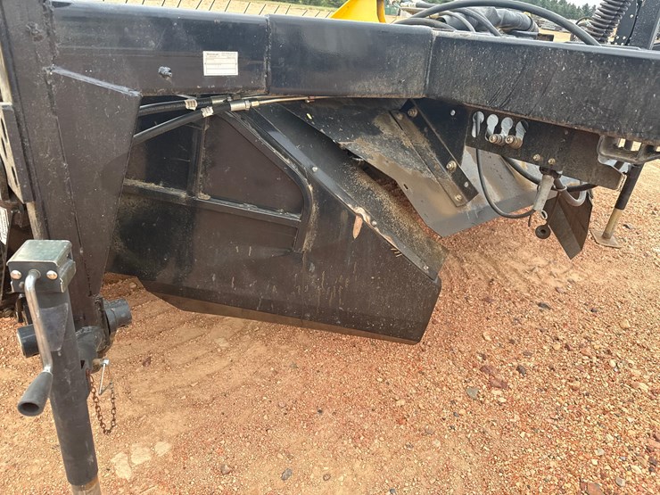 new-holland-2330bf-image-13
