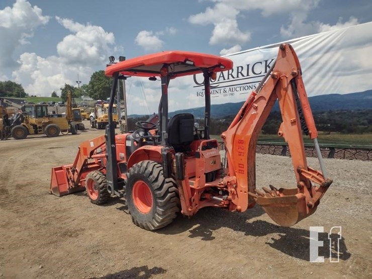 16-kubota-b26tlb-tractor-8242-image-35