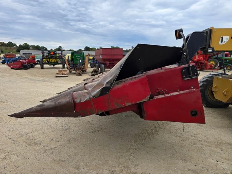 case-ih-1063-image-2