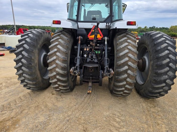 agco-white-8310-image-5