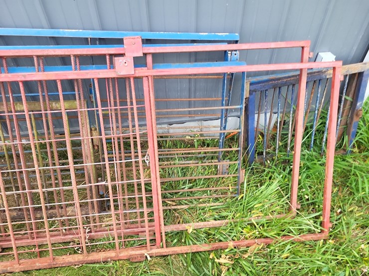 (7)-walk-through-front-livestock-gates---tag-#342-image-6