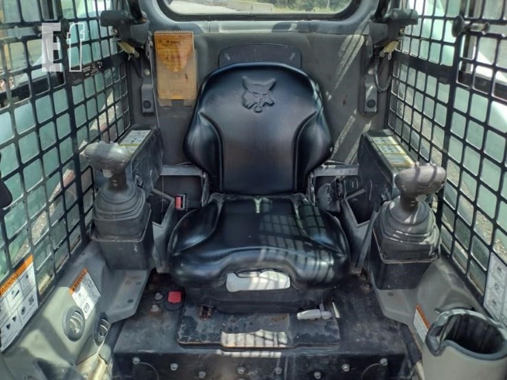 2017-bobcat-s570-image-12