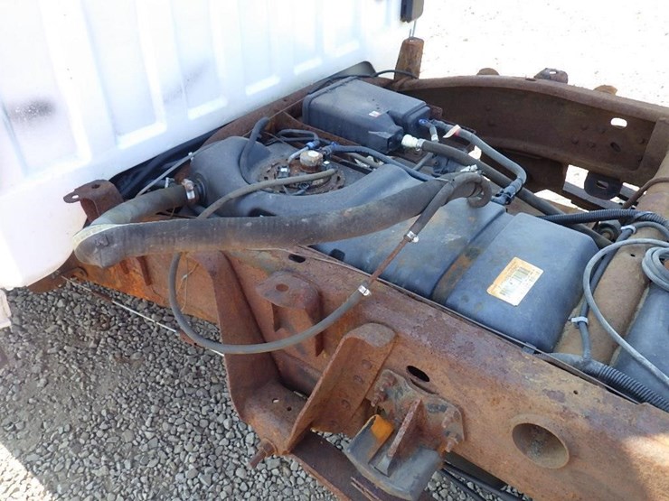 2005-chevrolet-3500-image-10