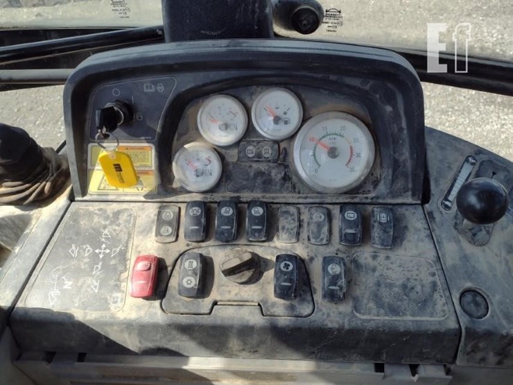 2011-caterpillar-420e-it-image-7