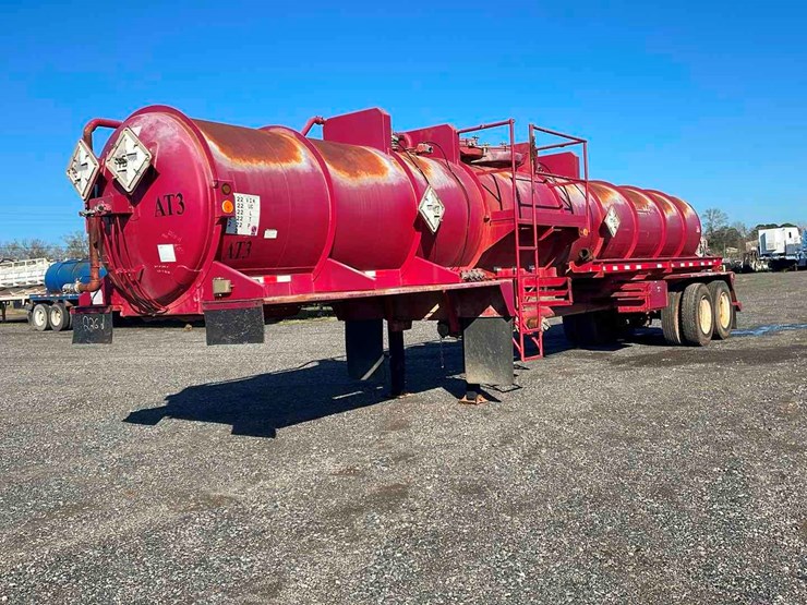 2007-overland-tank-trailer-image-1
