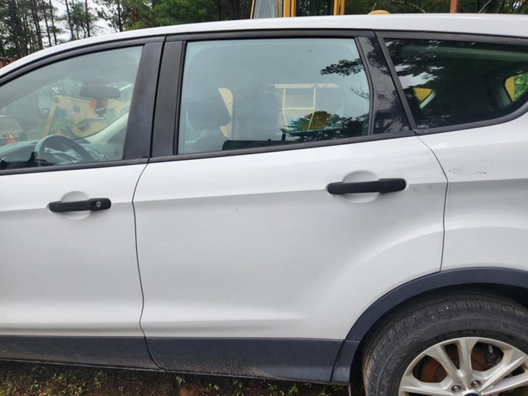 2014-ford-escape-image-11