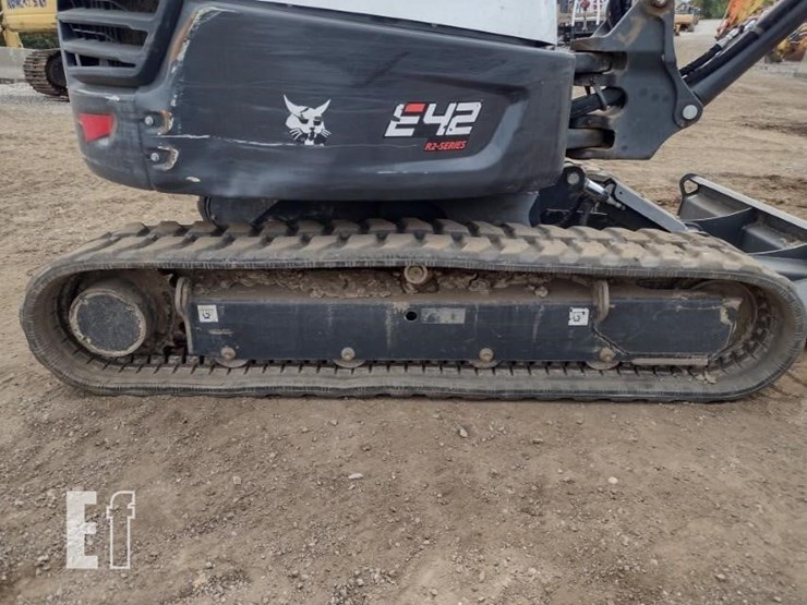 2023-bobcat-e42-image-34