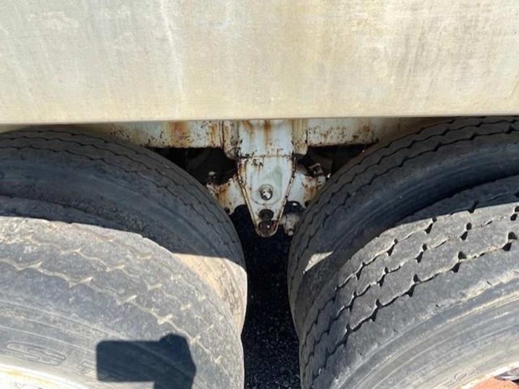 2012-southern-130bbl-vacuum-trailer-image-8