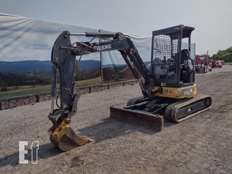 2018-deere-35g-image-46