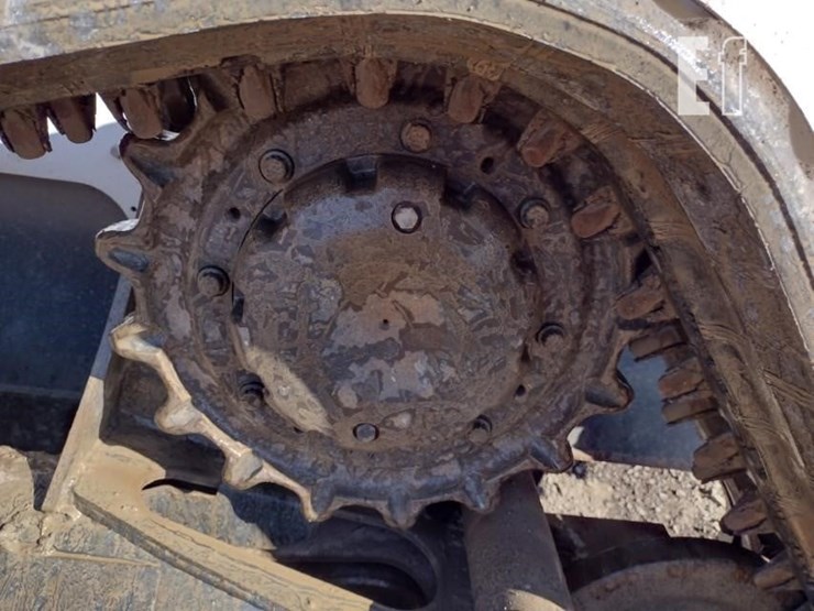 2022-bobcat-t870-image-22