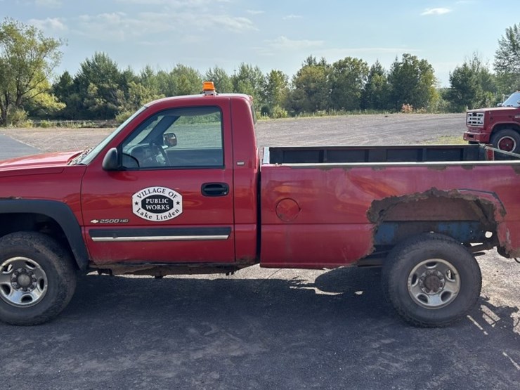 2003-chevrolet-2500hd-image-2