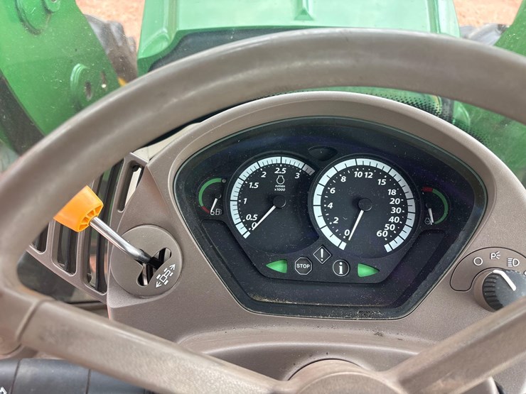 2012-john-deere-6125r-tractor-image-24