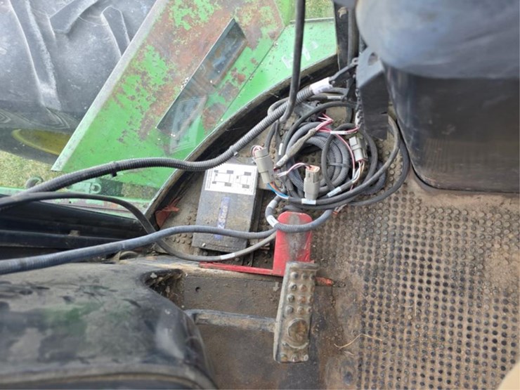 john-deere-8630-image-30