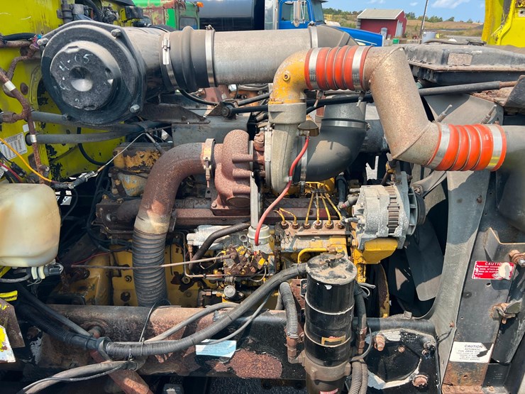 1999-peterbilt-378-image-16