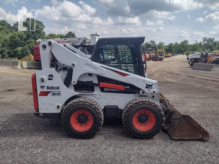 2022-bobcat-s740-image-3