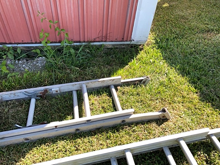 2---alum-extention-ladders-image-7