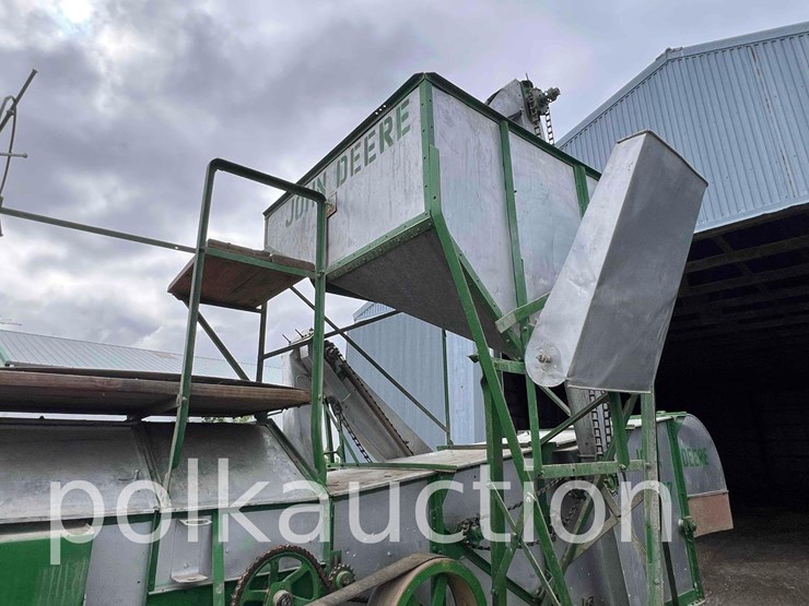 john-deere-7-image-6