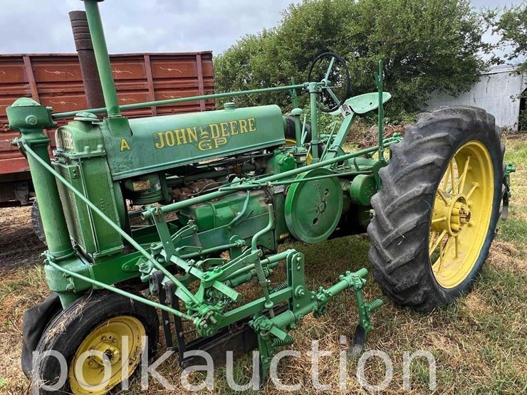 john-deere-a-image-1