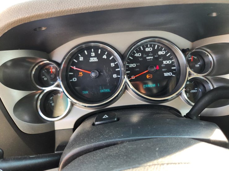 2014-chevrolet-2500-image-42