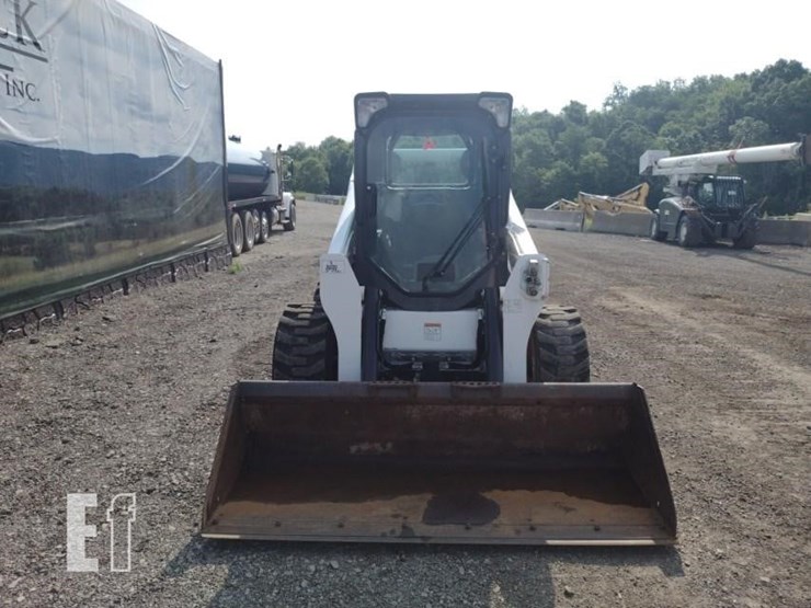 2022-bobcat-s740-image-2