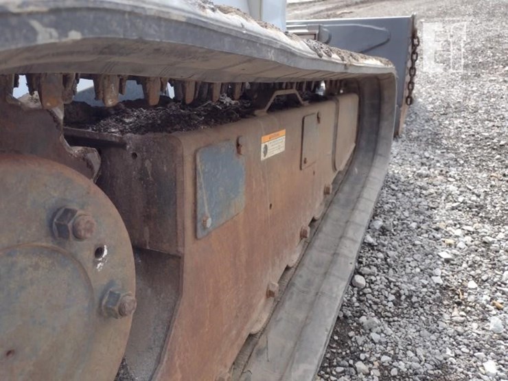 2007-bobcat-t300-image-31