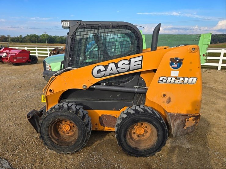 2014-case-sr210-image-2
