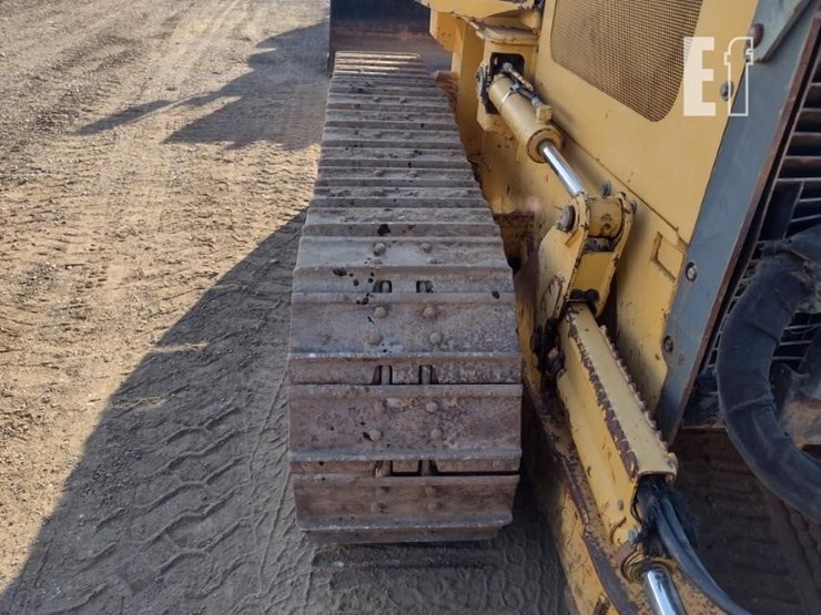 2004-deere-550h-lt-image-37