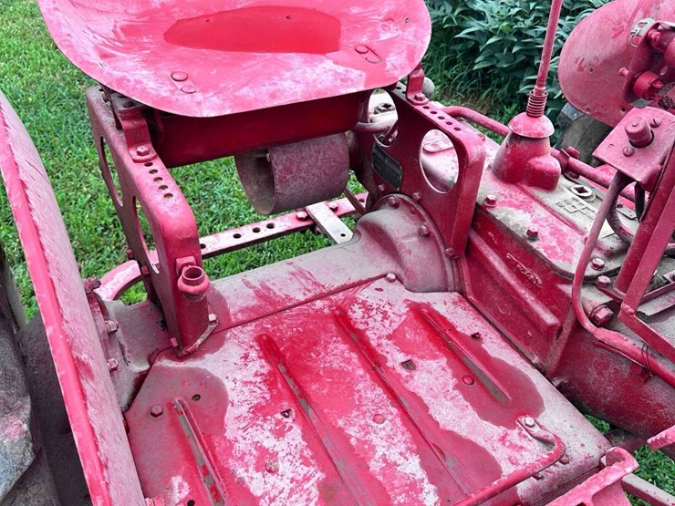 farmall-b-(sn#--37451)-image-12