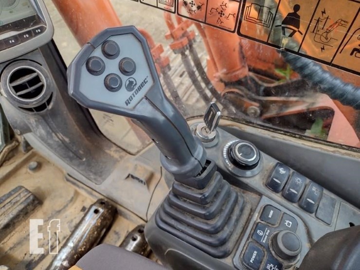 2015-doosan-dx180-lc-3-image-9