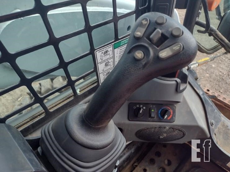 2022-bobcat-s740-image-11