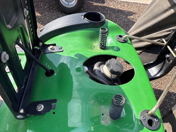 john-deere-d140-image-17