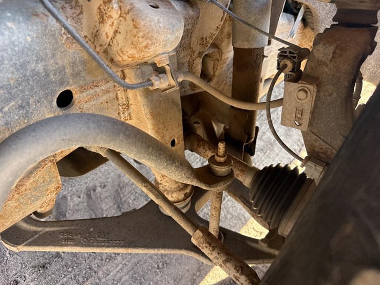 2019-chevrolet-2500-image-34