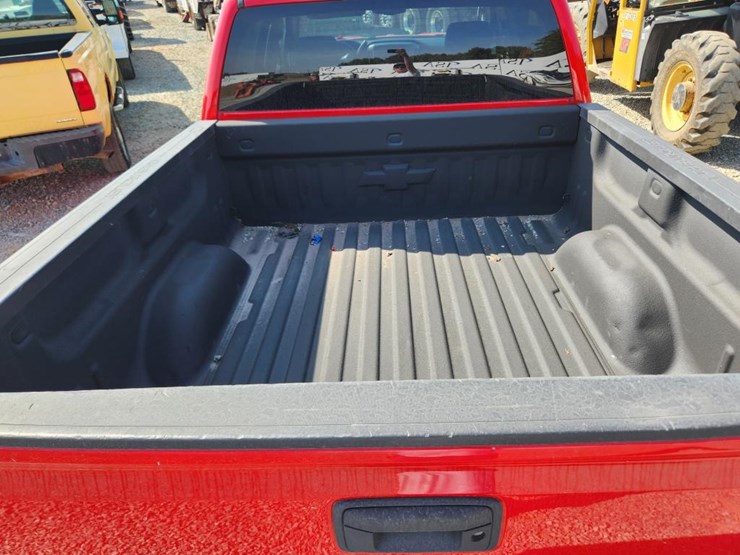 2018-chevrolet-silverado-image-25