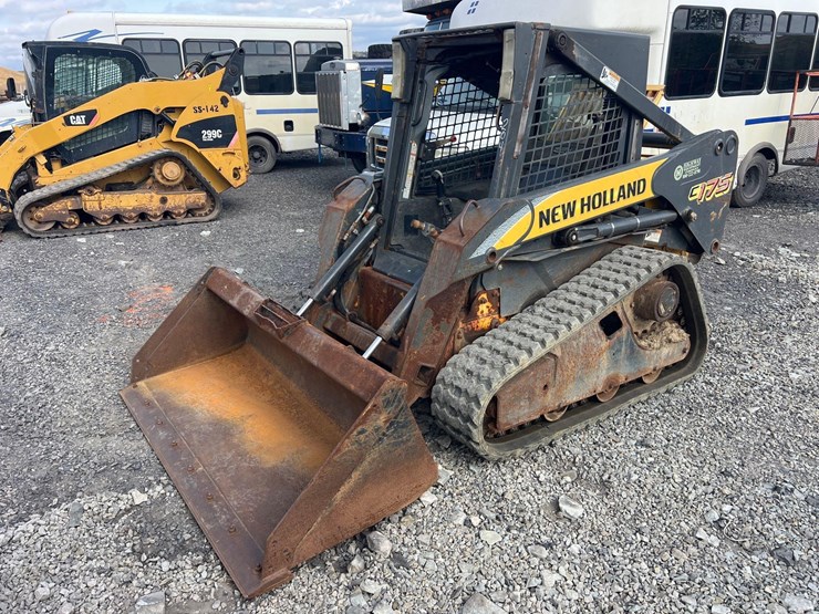 new-holland-c175-image-2