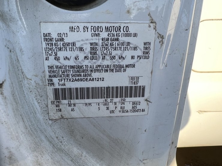 2013-ford-f250-sd-image-24