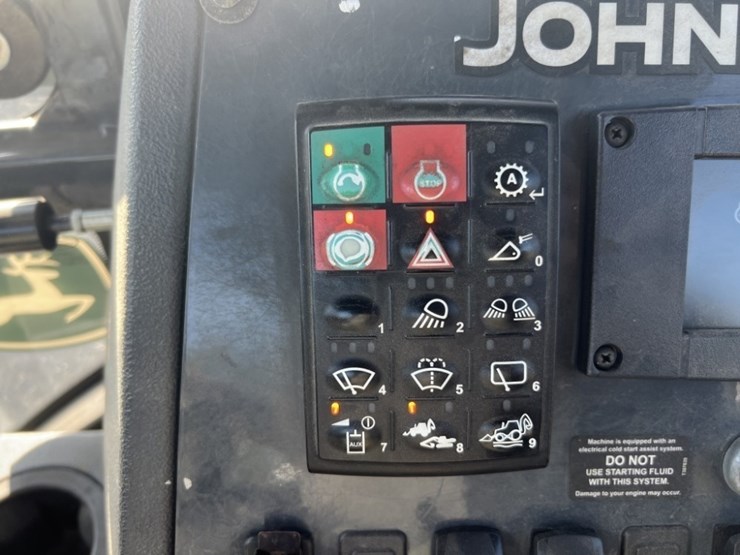 2014-deere-410k-image-31