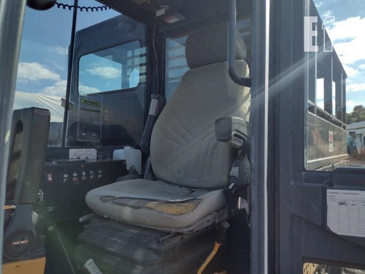 2014-morooka-mst800vd-image-9