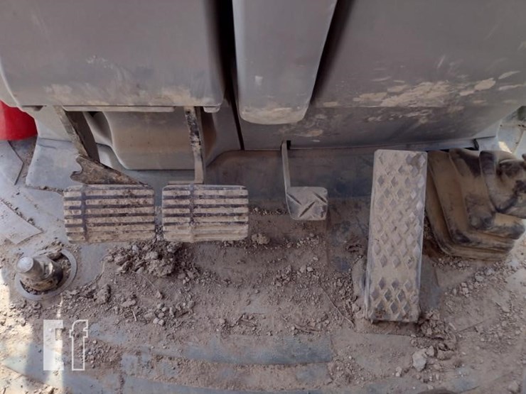 2011-caterpillar-420e-it-image-10
