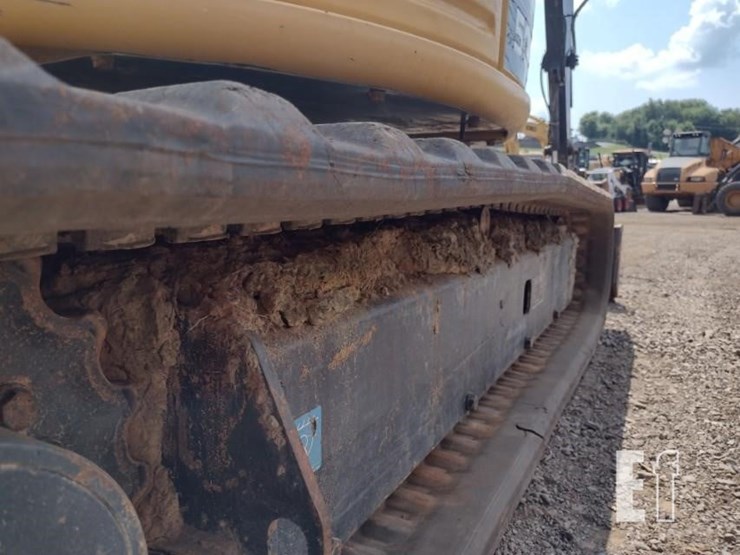 2022-deere-50g-image-39
