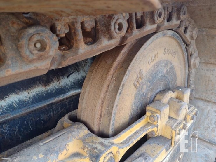 deere-650k-xlt-image-36