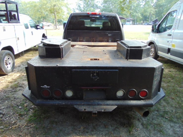 2011-chevrolet-silverado-3500-image-7
