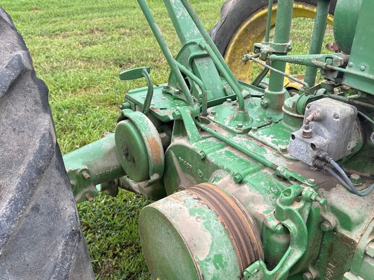 john-deere-b-image-26