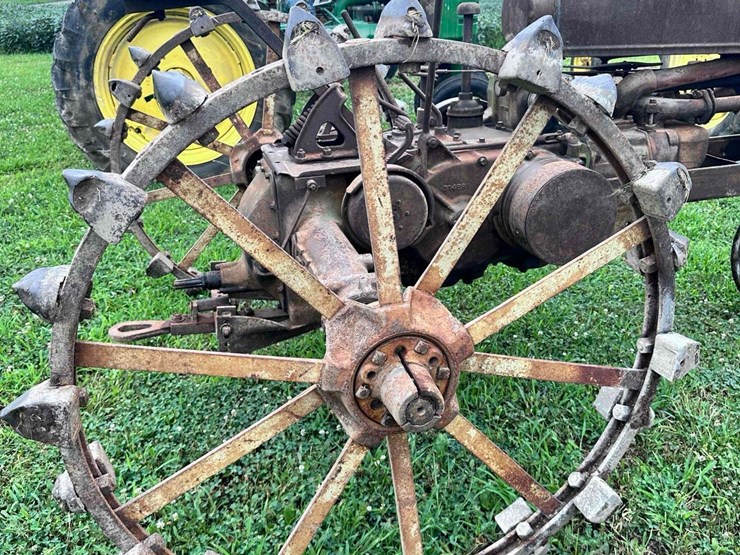 john-deere-b-image-11