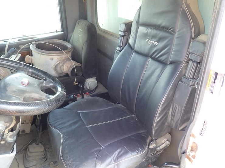 2008-peterbilt-367-image-20