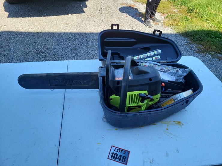 poulan-p3416-gas-chain-saw-w/case-and-tools---tag-#1048-image-11