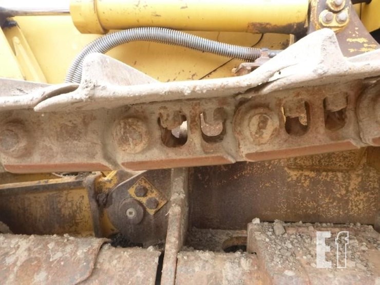 2005-caterpillar-d4g-xl-image-28