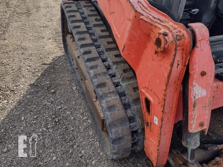 kubota-svl65-2-image-33
