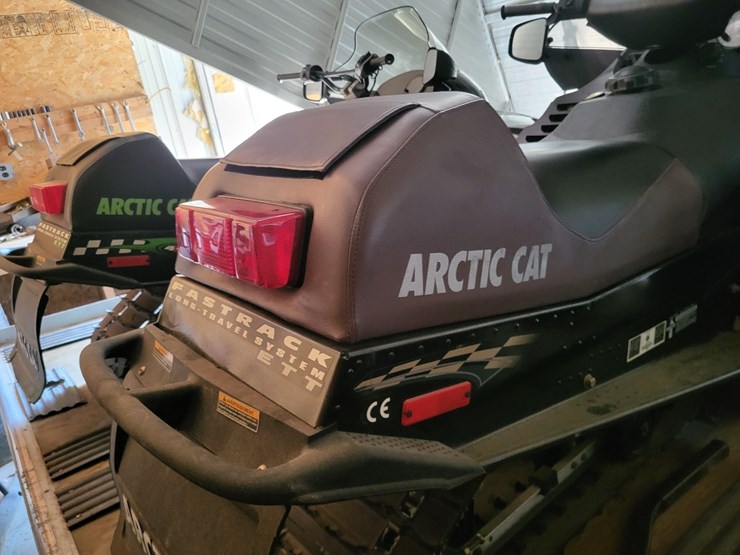 sled-shed-single-axle-snowmobile-trailer-w/2-arctic-cat-440-snowmobiles*updated-information-9/22/25-@-8:30a*-image-40